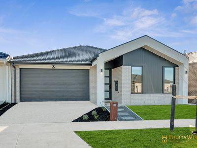 11 Pursuit Street, Mambourin