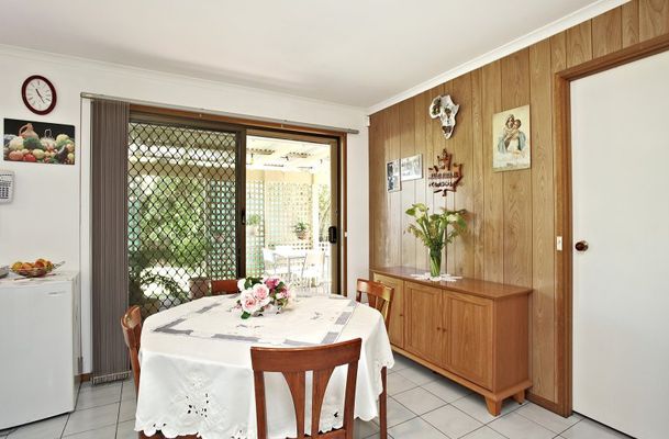 2 Axminister Drive, Craigieburn