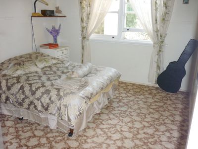 668 Barry Road, Neville