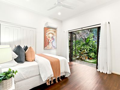 42-44 Ellison Street, Clifton Beach