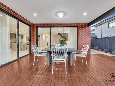 52 Graziers Crescent, Clyde North