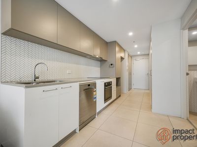 301 / 38 Oakden Street, Greenway