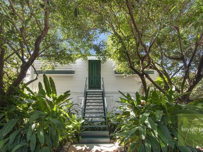61 Tenth Avenue, Railway Estate