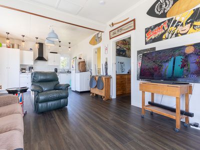 6 Kapiti Lane, Otaki Beach