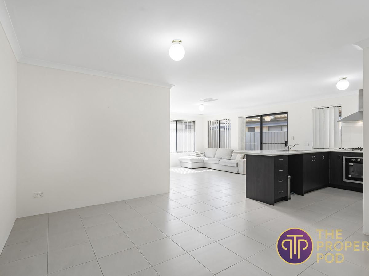 24 Sorbonne Turn, Aubin Grove