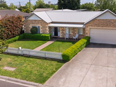2 Brolga Place, Sale