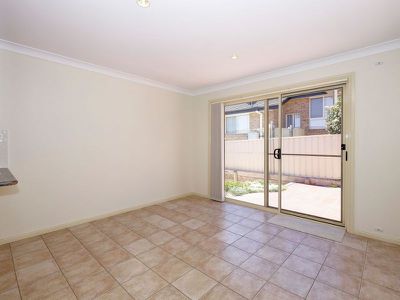 2 / 1 Caryota Place, Forster
