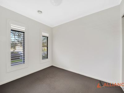 62 Loudon Circuit, Craigieburn
