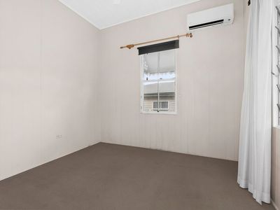 111 Waverley Road, Taringa