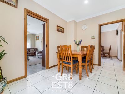 8 TEMBY CLOSE, Endeavour Hills
