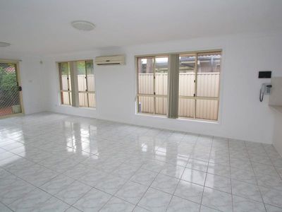 16 Jenolan Crescent, Wattle Grove