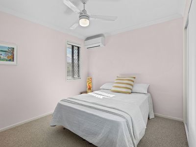 4 / 5 Seabrook Street, Kedron