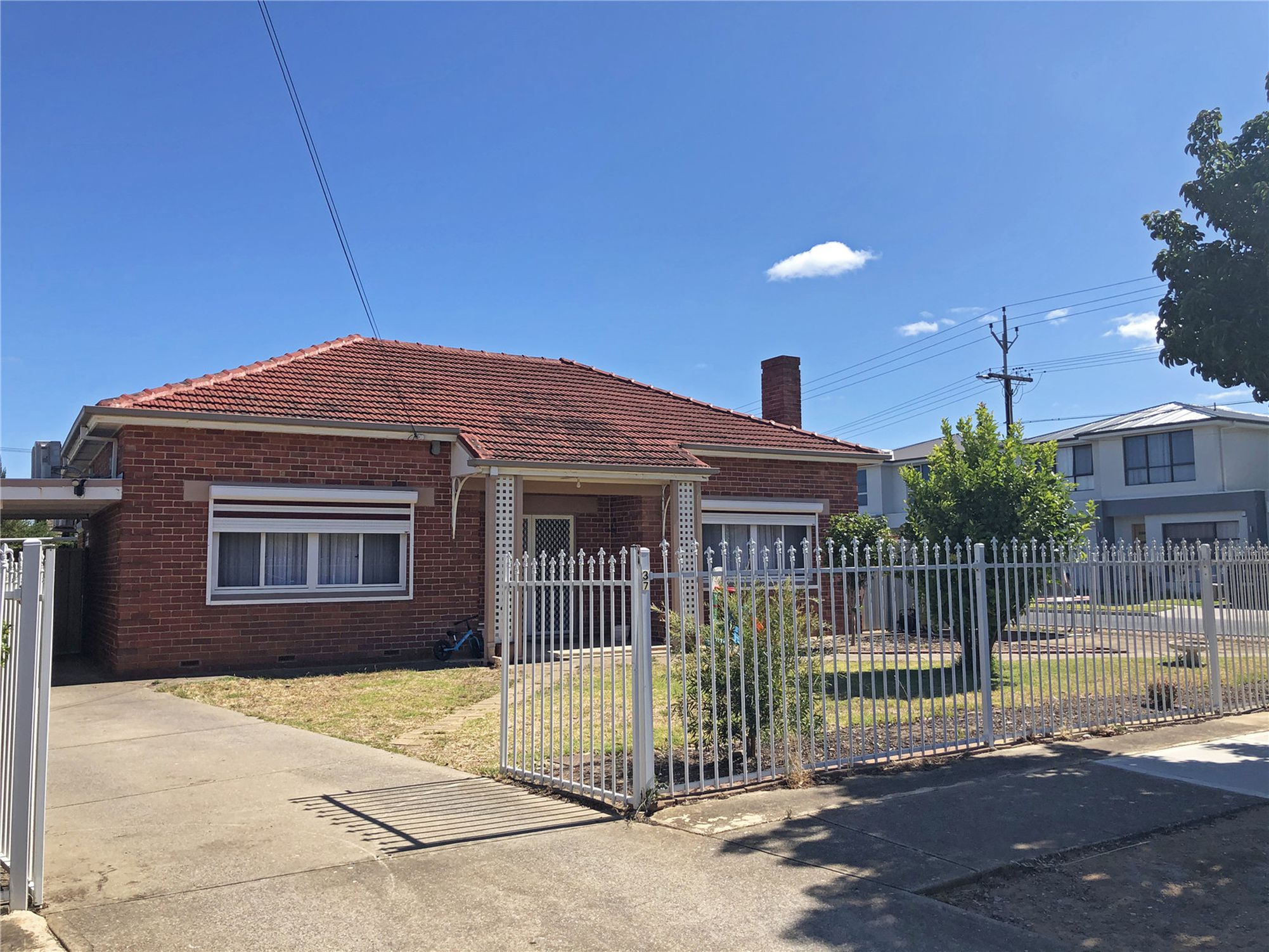 37 Barker Avenue, South Plympton