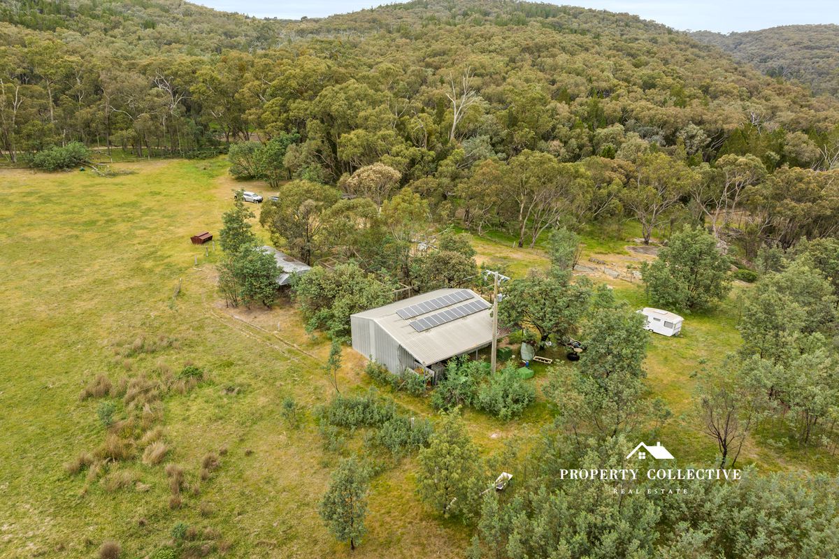 89 Greenwattle Road, Beechworth