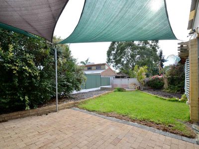 7 Bywood Way, Lynwood