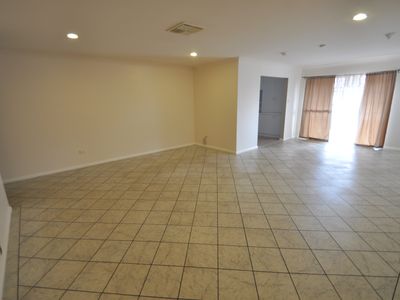76 Murrayfield Drive, Dubbo