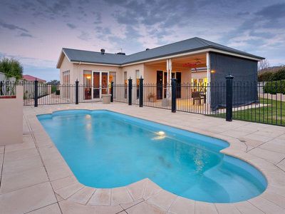 3 KELLE COURT, Wodonga