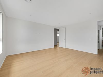 38 Pat Lovell Crescent, Whitlam