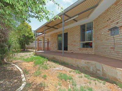 2B Kunanalling Avenue, Hannans