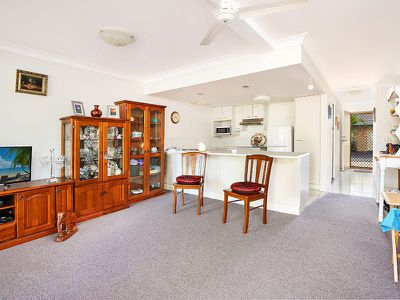 27 / 9 Maroochy Waters Drive, Maroochydore