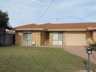 31 Berkshire Drive, Beldon