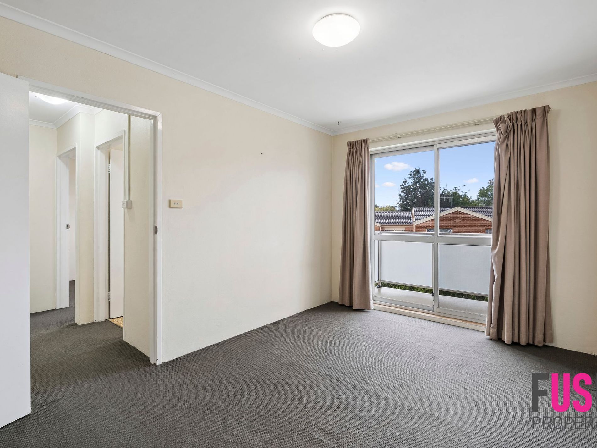 15 / 30 Trinculo Place, Queanbeyan East