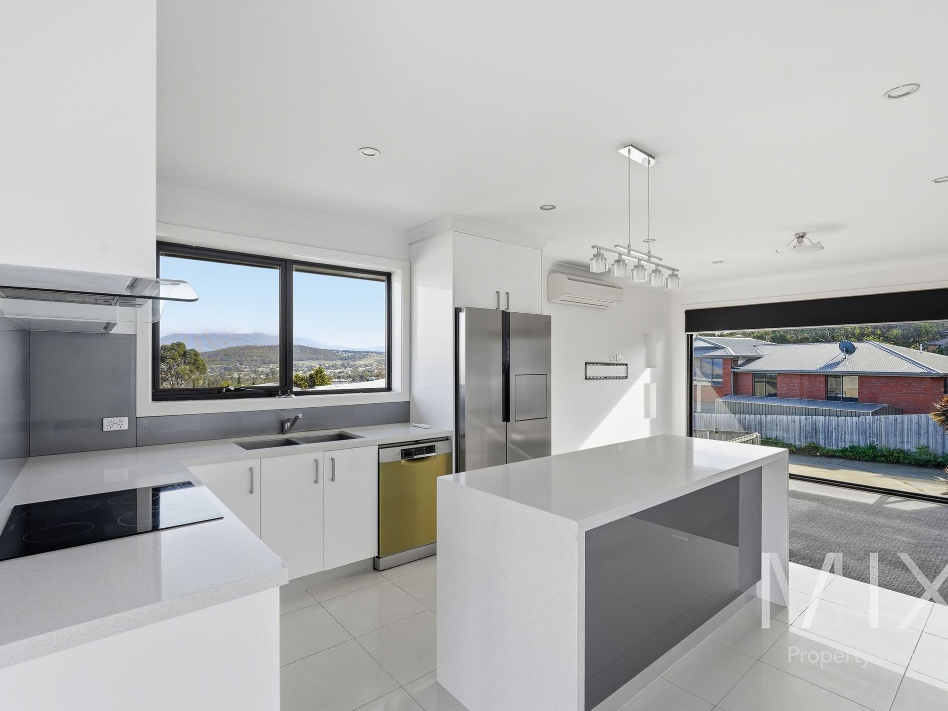 1 / 7 Jasper Court, Oakdowns