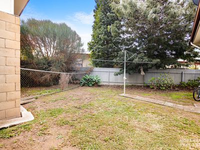 1 4 / 9 Burgess Street, Horsham
