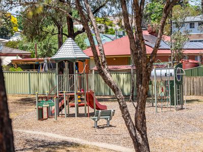 26 KENNEDIA STREET, Thurgoona