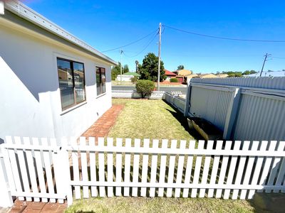 99 Currajong Street, Parkes