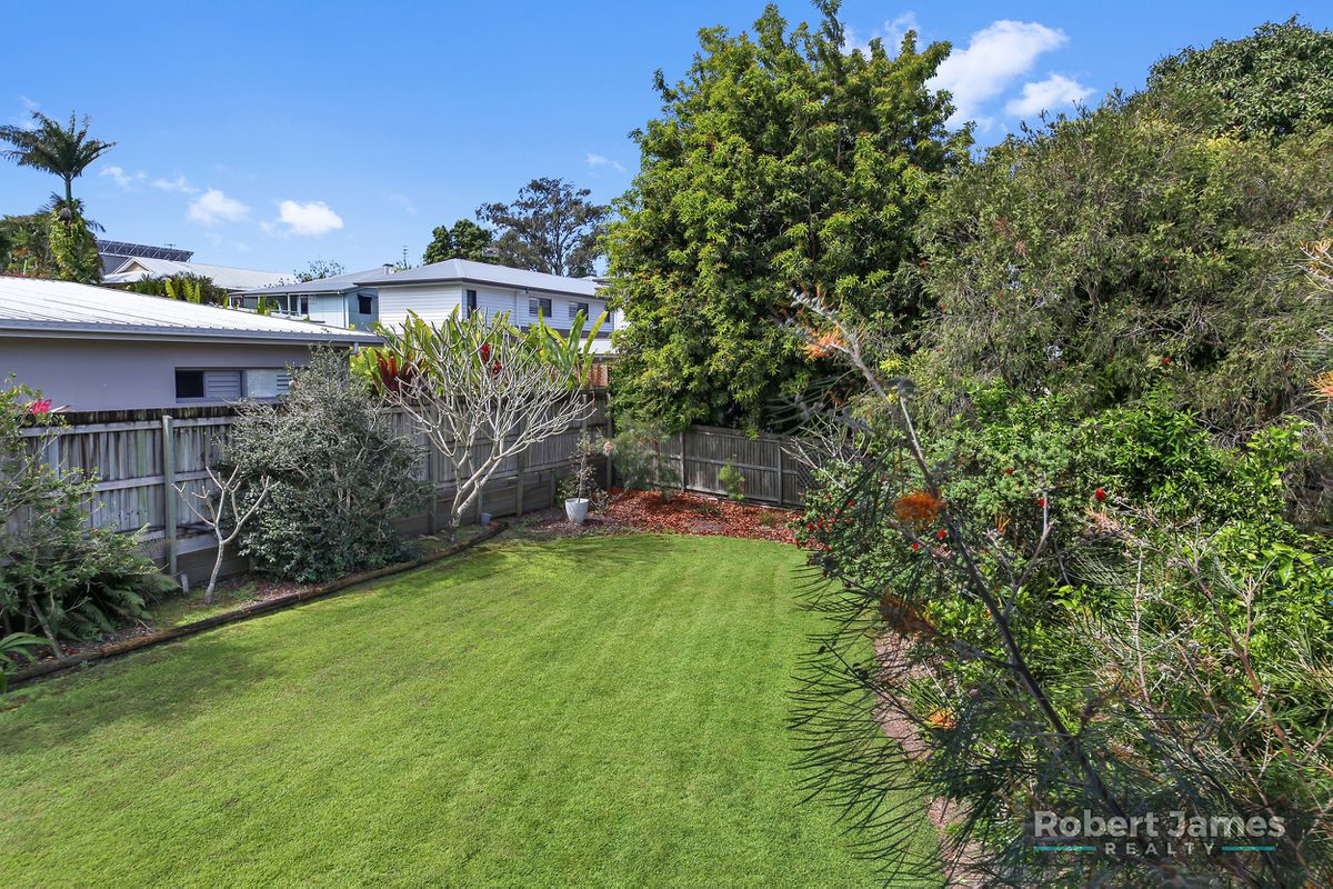 37 Moorindil Street, Tewantin