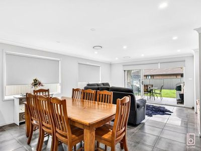 7 Minorca Circuit, Hamlyn Terrace