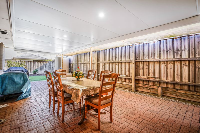 5 Coringle Place, Woodcroft