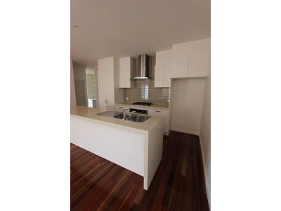 1 / 29 Leila Crescent, Bell Post Hill