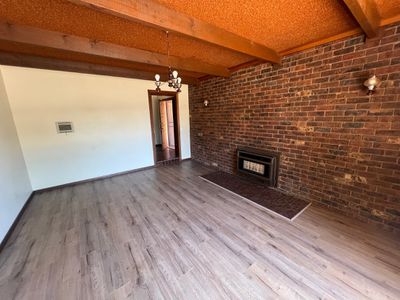 27 Paisley Crescent, Mooroopna