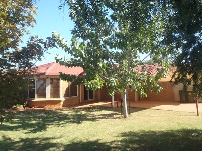 66 Twickenham Drive, Dubbo