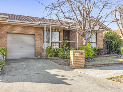 2 / 10 President Street, Seymour