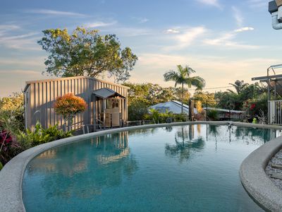 24 Balis Street, Holland Park West
