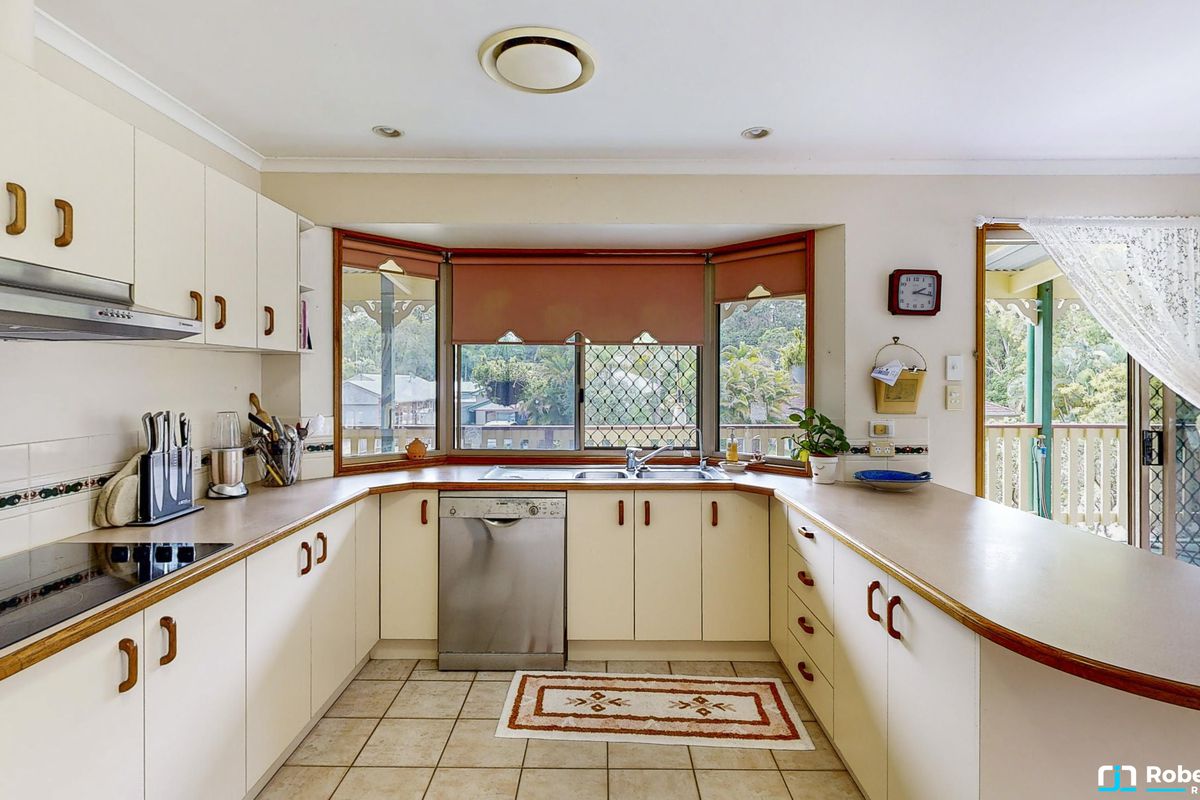 2 Tinaroo Place, Tewantin