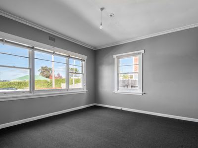 6 Napoleon Street, Youngtown