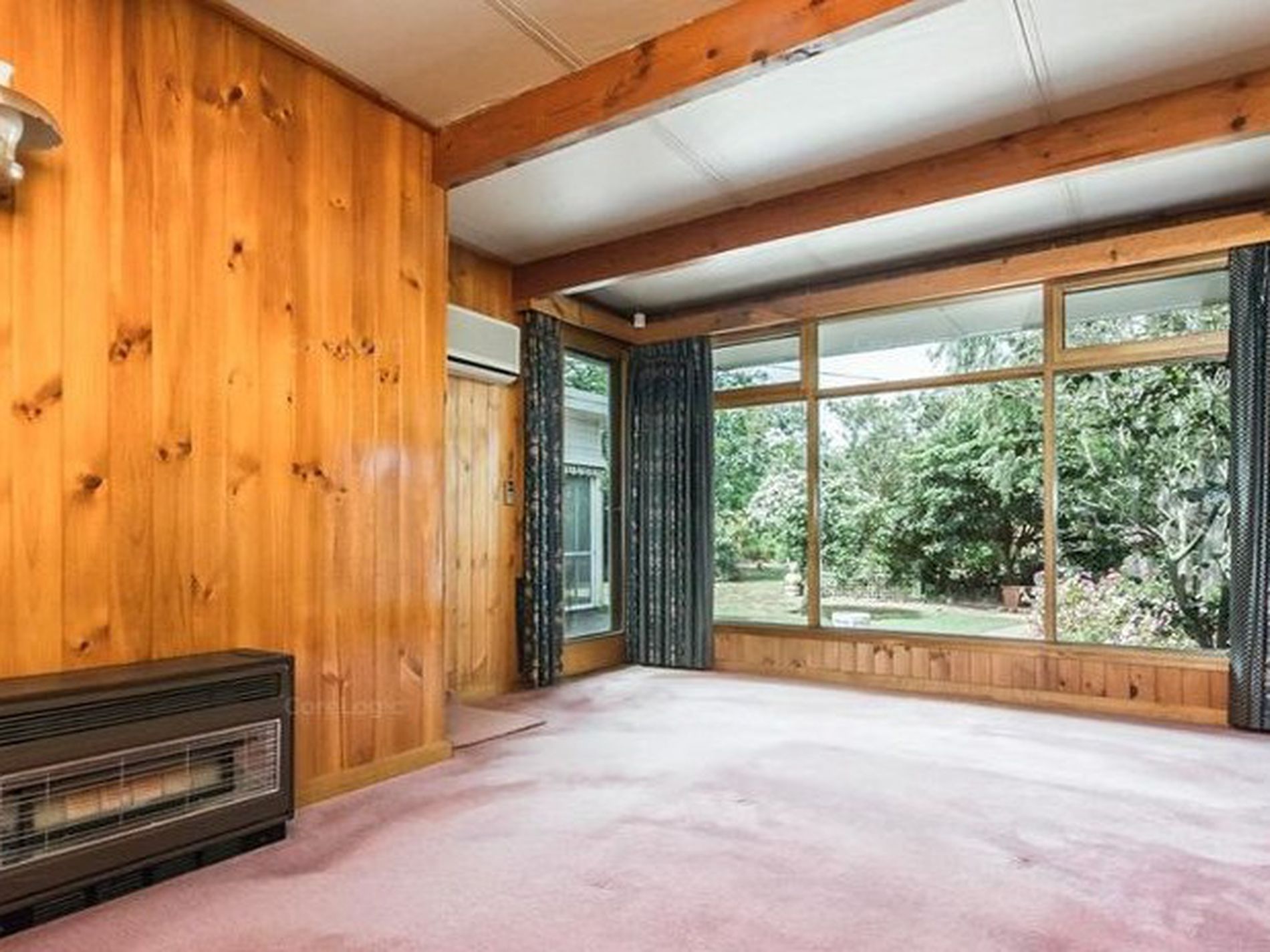 11 South Street, Belmont