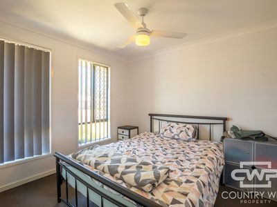 22 Claret Ash Drive, Guyra
