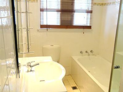 228 West Street, Blakehurst