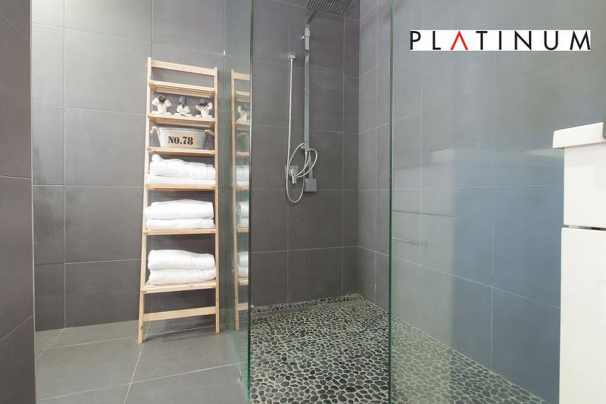 @2 Karbunya Street, Mermaid Waters