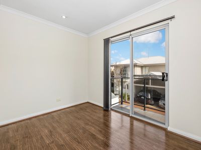 28 / 12 Davis Road, Kelmscott