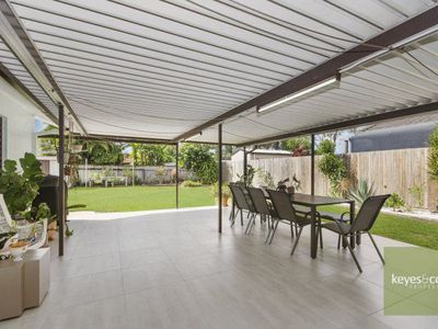9 Allamanda Crescent, Annandale