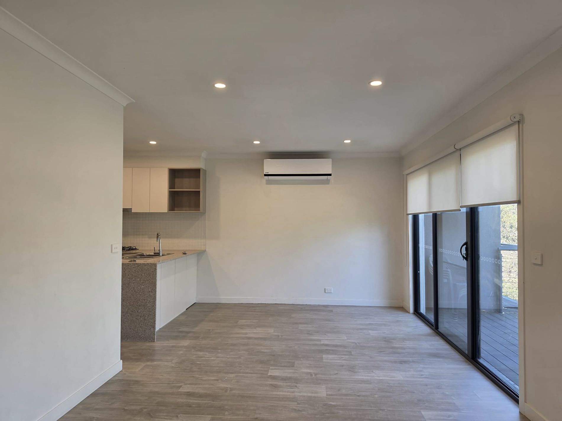 17 / 47 Waterhaven Boulevard, Point Cook