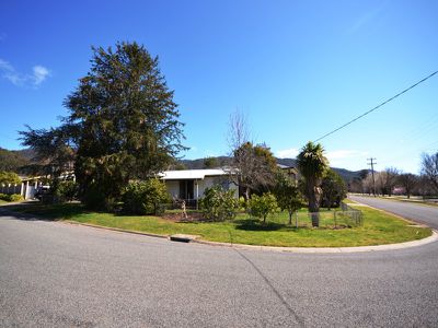 195 Kiewa Valley Highway , Tawonga South
