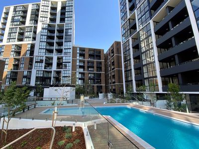 813 / 5 Maple Tree Road, Westmead