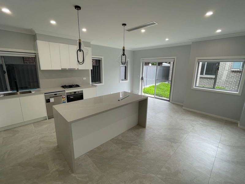 77A Torrens Street, Canley Heights